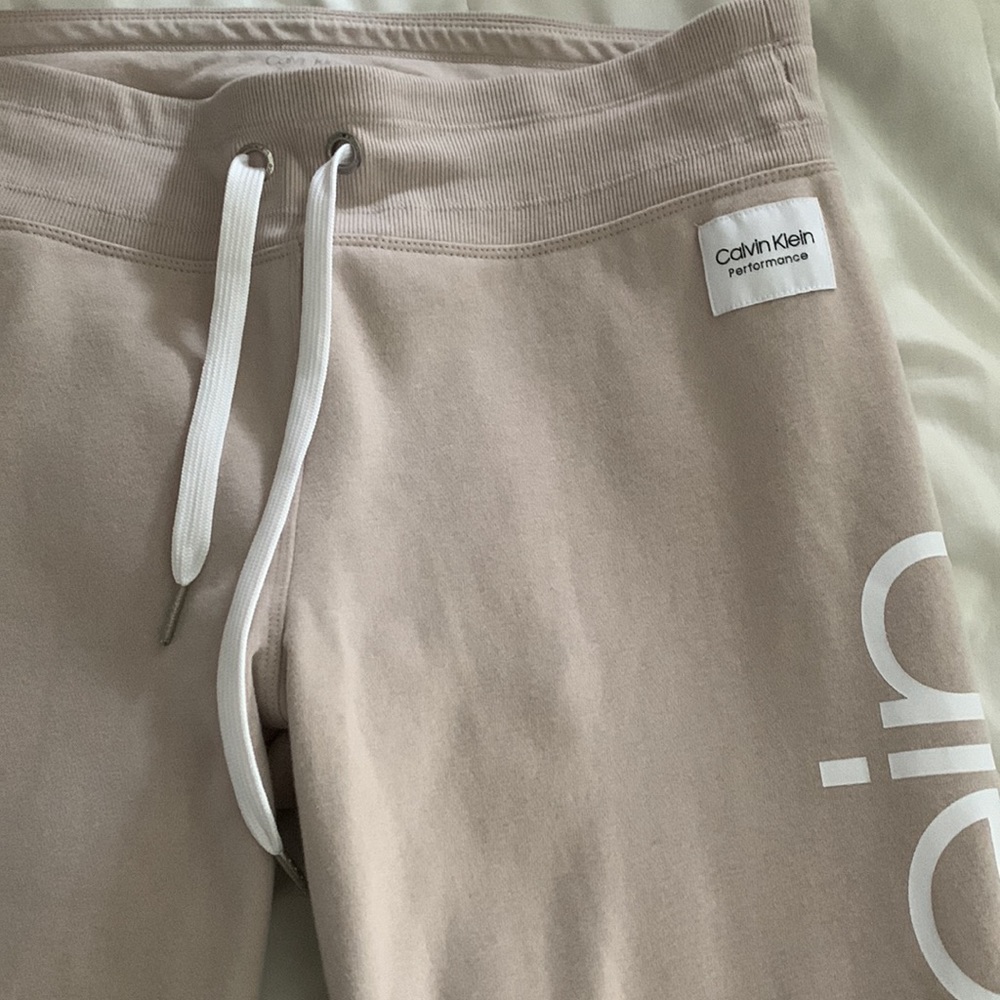 Calvin Klein joggers - Picture 4 of 5